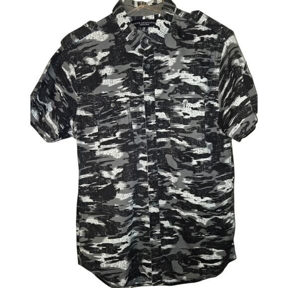 Truth Substance Black, White, and Gray Button-Down Shirt - Size Med 0028 - Picture 1 of 12